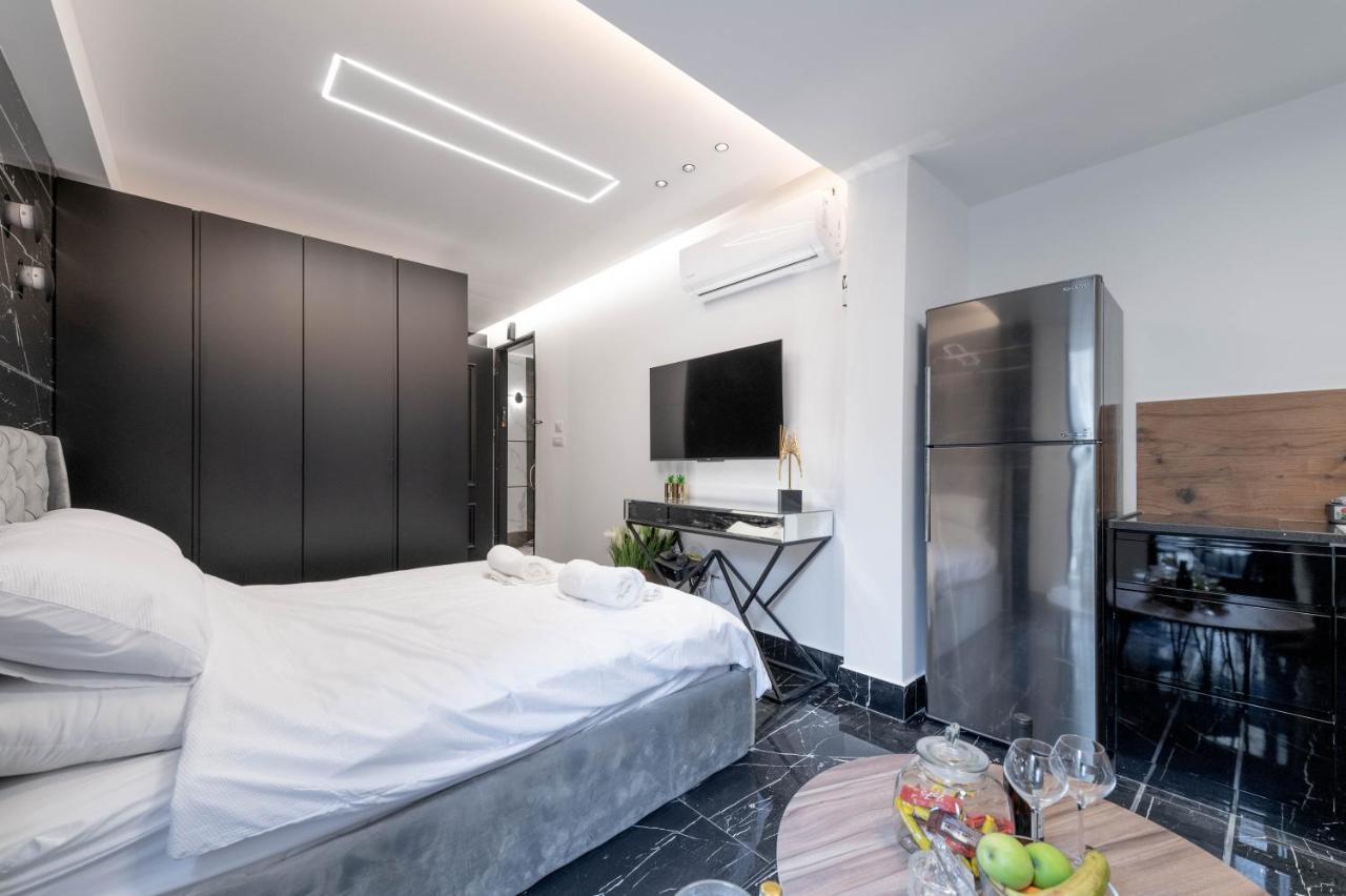 Colors Suites In Нетания Экстерьер фото